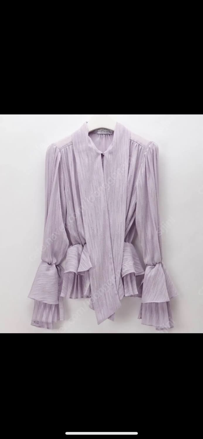 [새상품] 더틴트 milky blouse 연보라 블라우스 상품이미지1