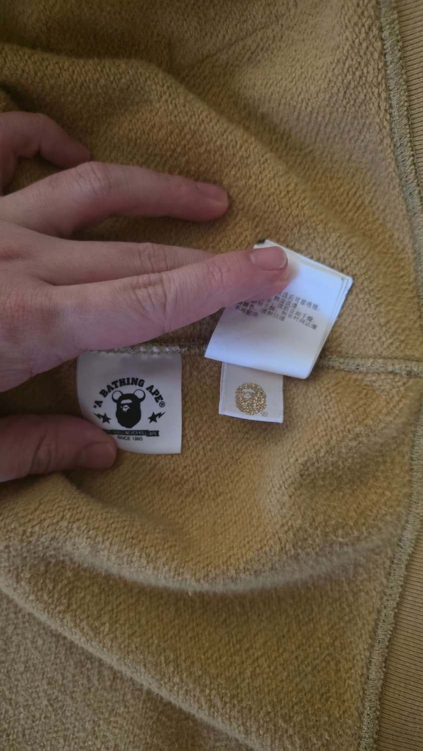 [XL] 베이프 베어브릭 1st 카모 황계 샤크후드집업 상품이미지6