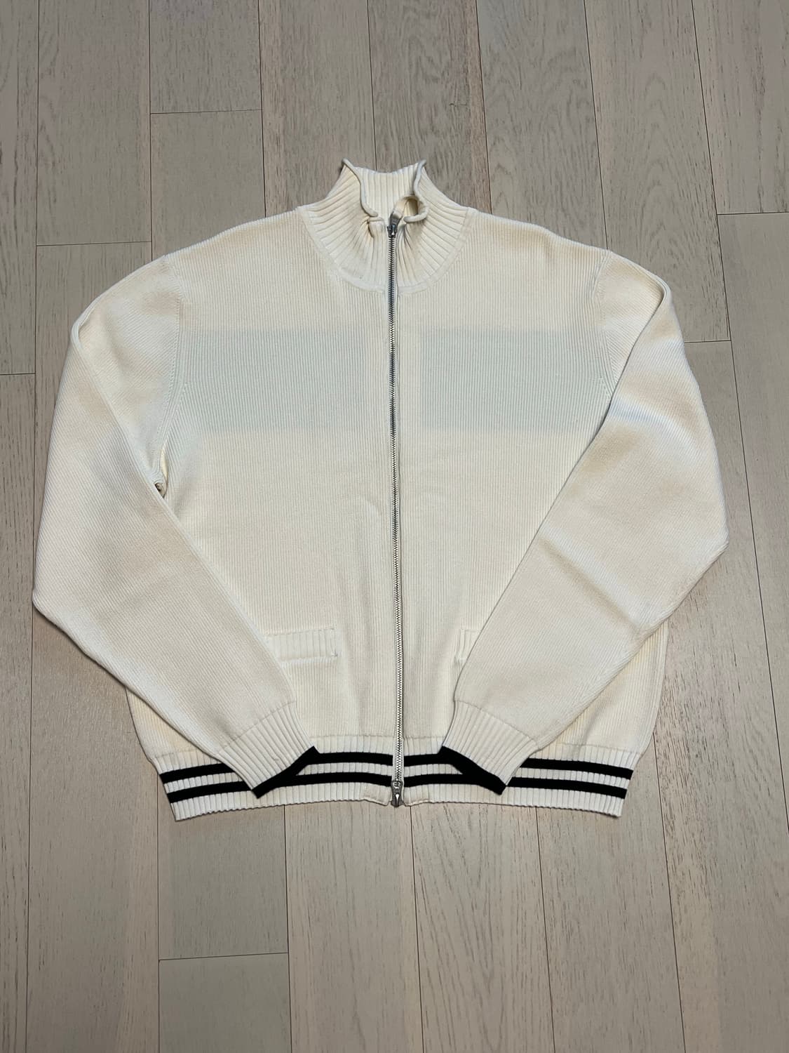 마뗑킴 화이트 니트 집업 가디건 상품이미지2