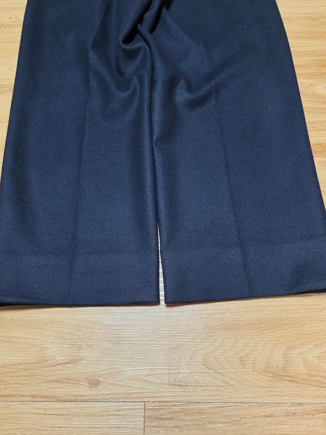 5size택포35만)24fw울테리어 슈퍼파인 멜튼 턱 트라우저 상품이미지9