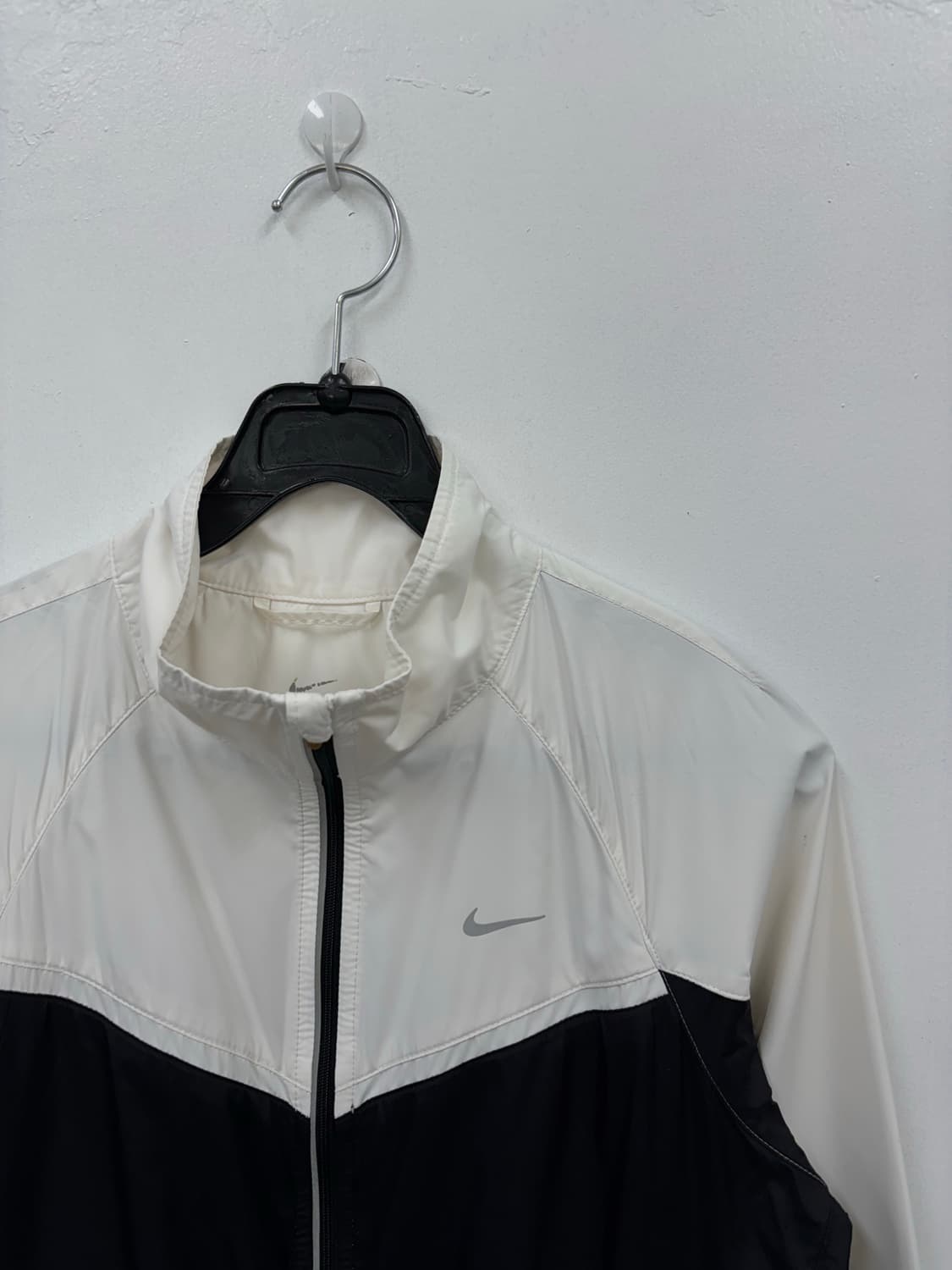 나이키 스우시 우먼 윈드브레이커 상품이미지3