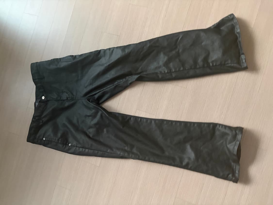 코팅 블랙 플레어 팬츠 상품이미지3