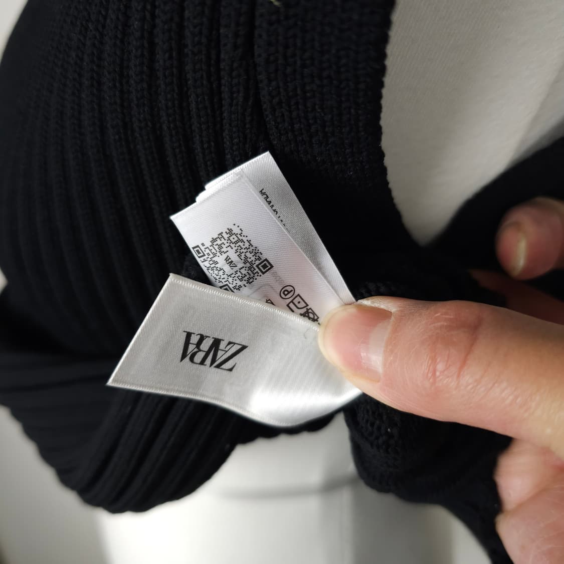 (새상품)자라 크롭 니트조끼 여성55사이즈  상품이미지7