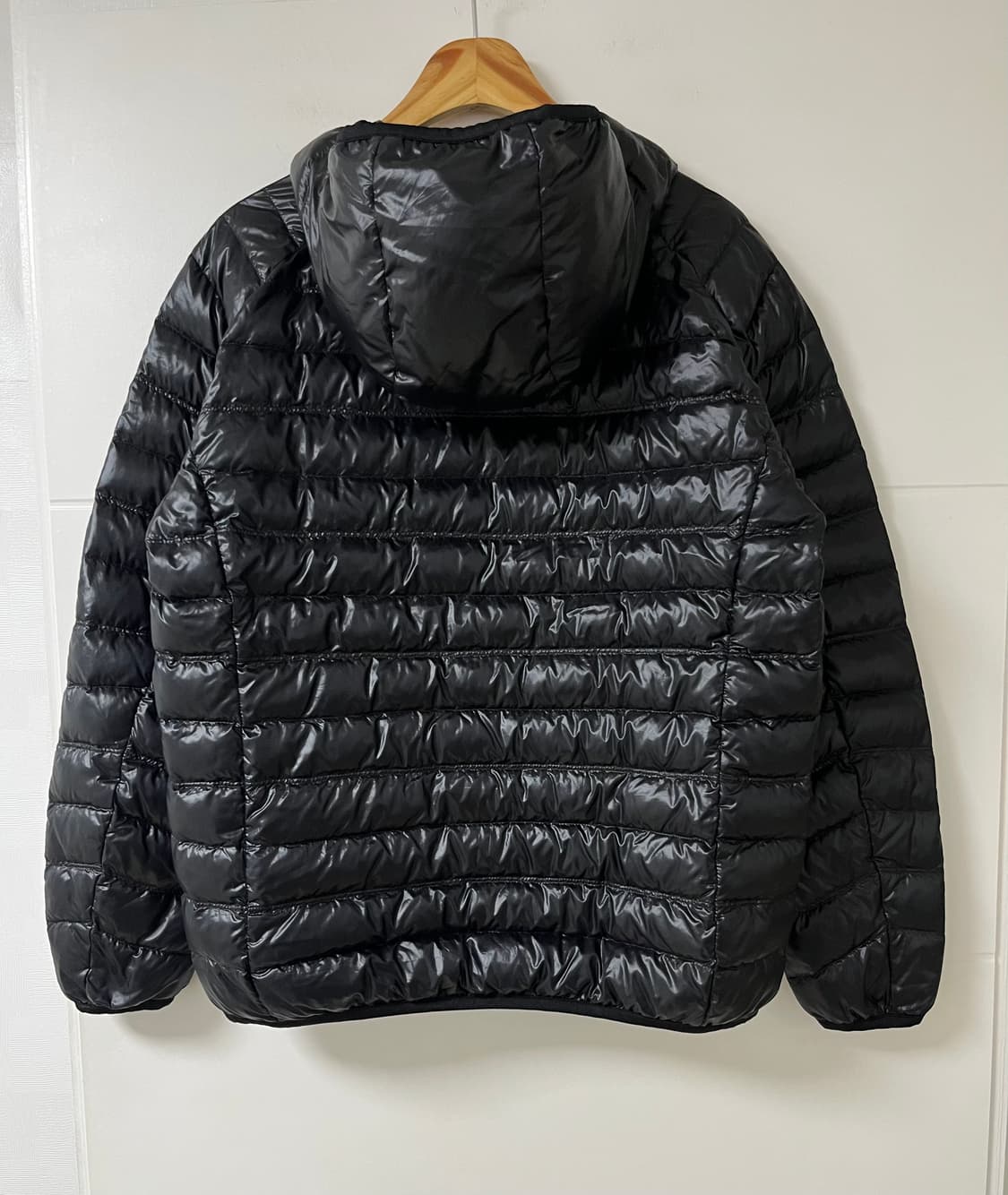 유니클로 경량패딩 후드 상품이미지2