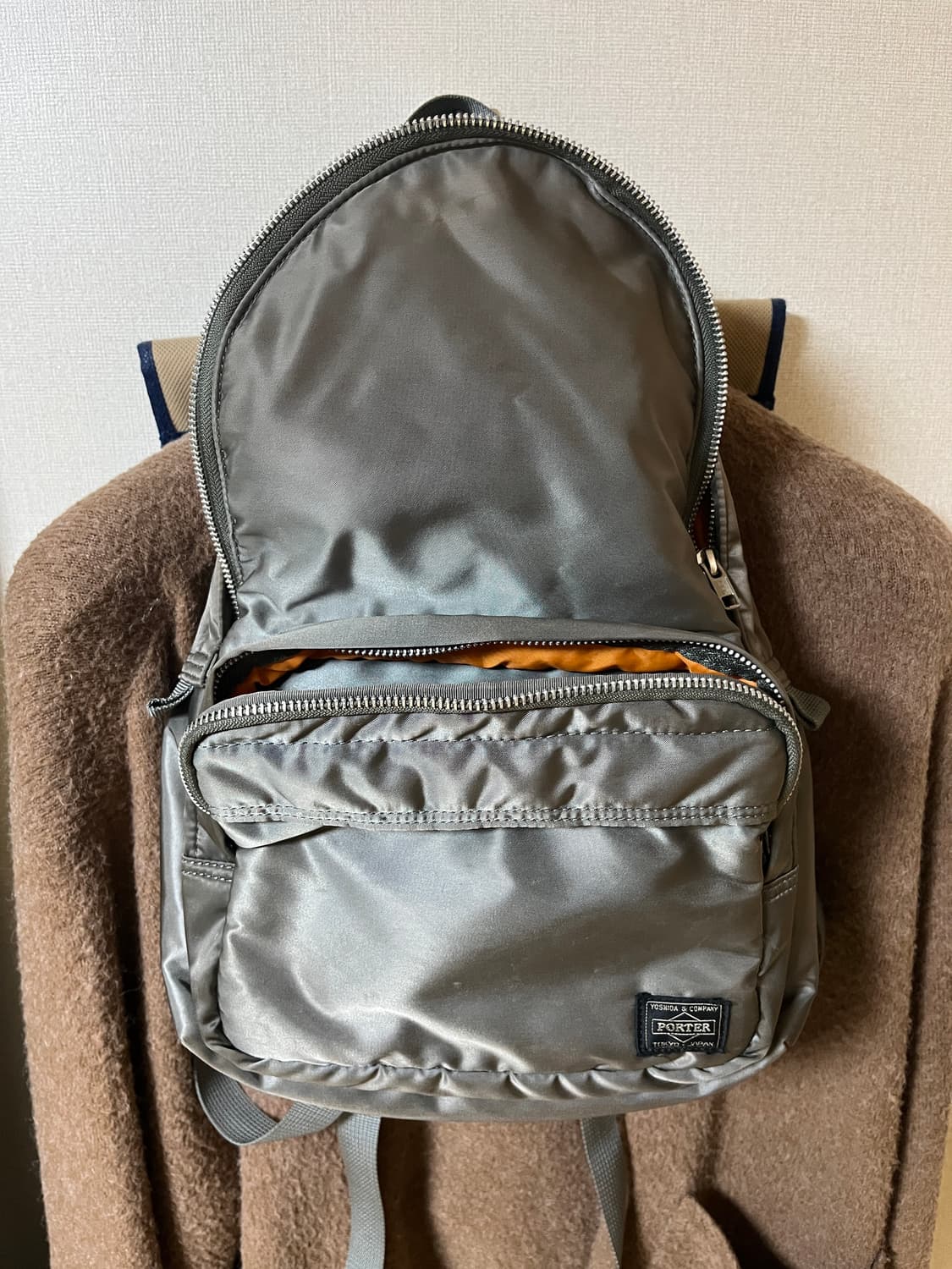 포터 탱커 데이팩 s 실버그레이 상품이미지1