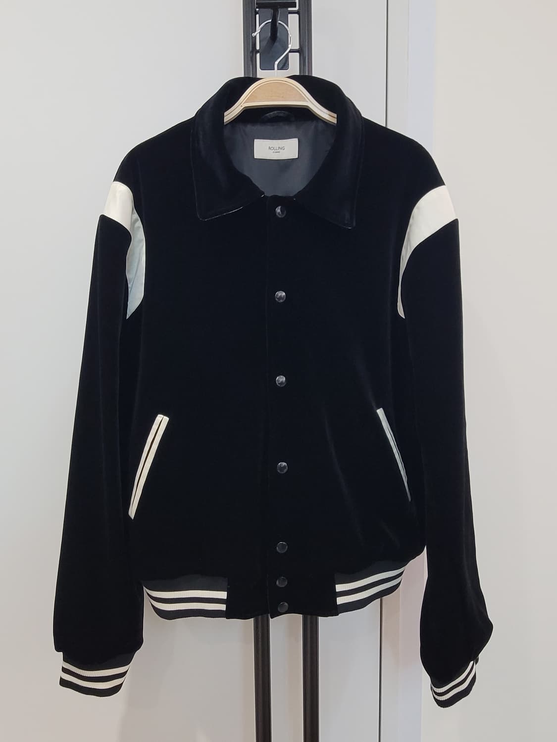 롤링스튜디오 벨벳 블랙 바시티 자켓 XL사이즈 상품이미지1