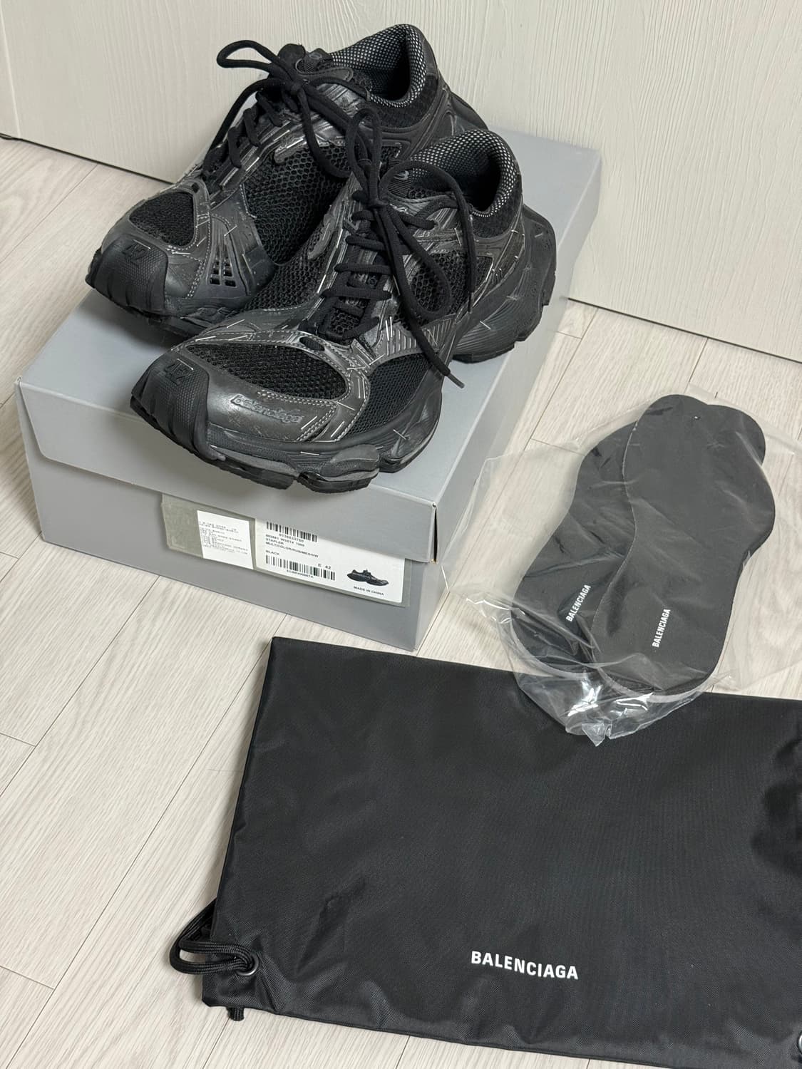 [42] 발렌시아가 스테이플러 스니커즈 블랙 색상 상품이미지8