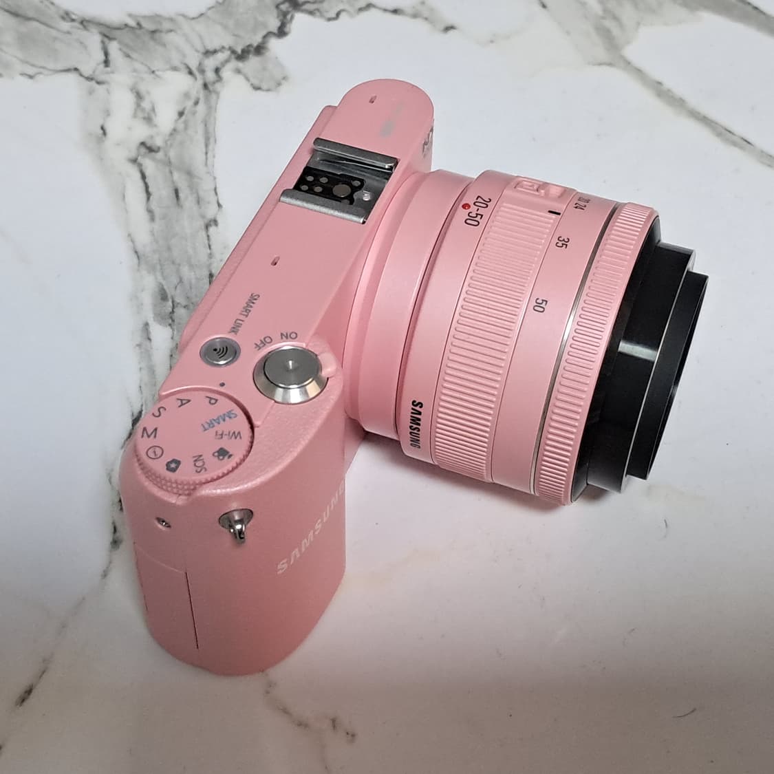 상태최상! 삼성 미러리스 NX1000 /20-50mm 렌즈 상품이미지4
