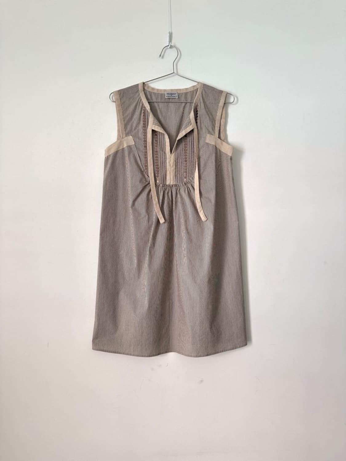 PHILOSOPHY pearl strap sleeveless blouse 상품이미지1