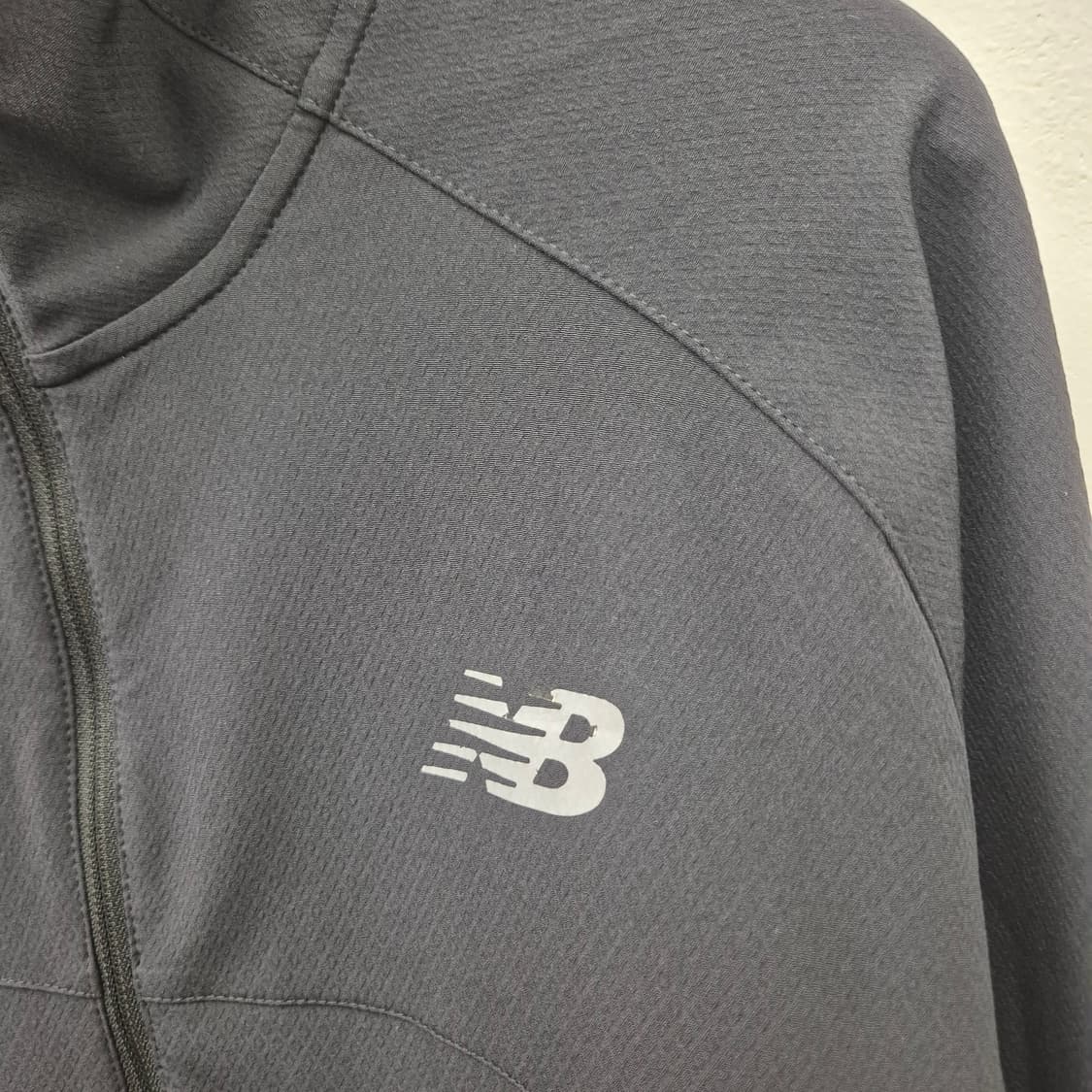 뉴발란스 트레이닝 집업 M 상품이미지3