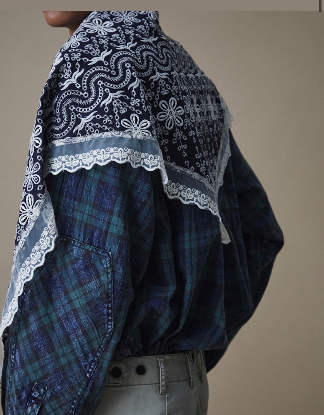 펜필드 플라워 롱 스카프 상품이미지4