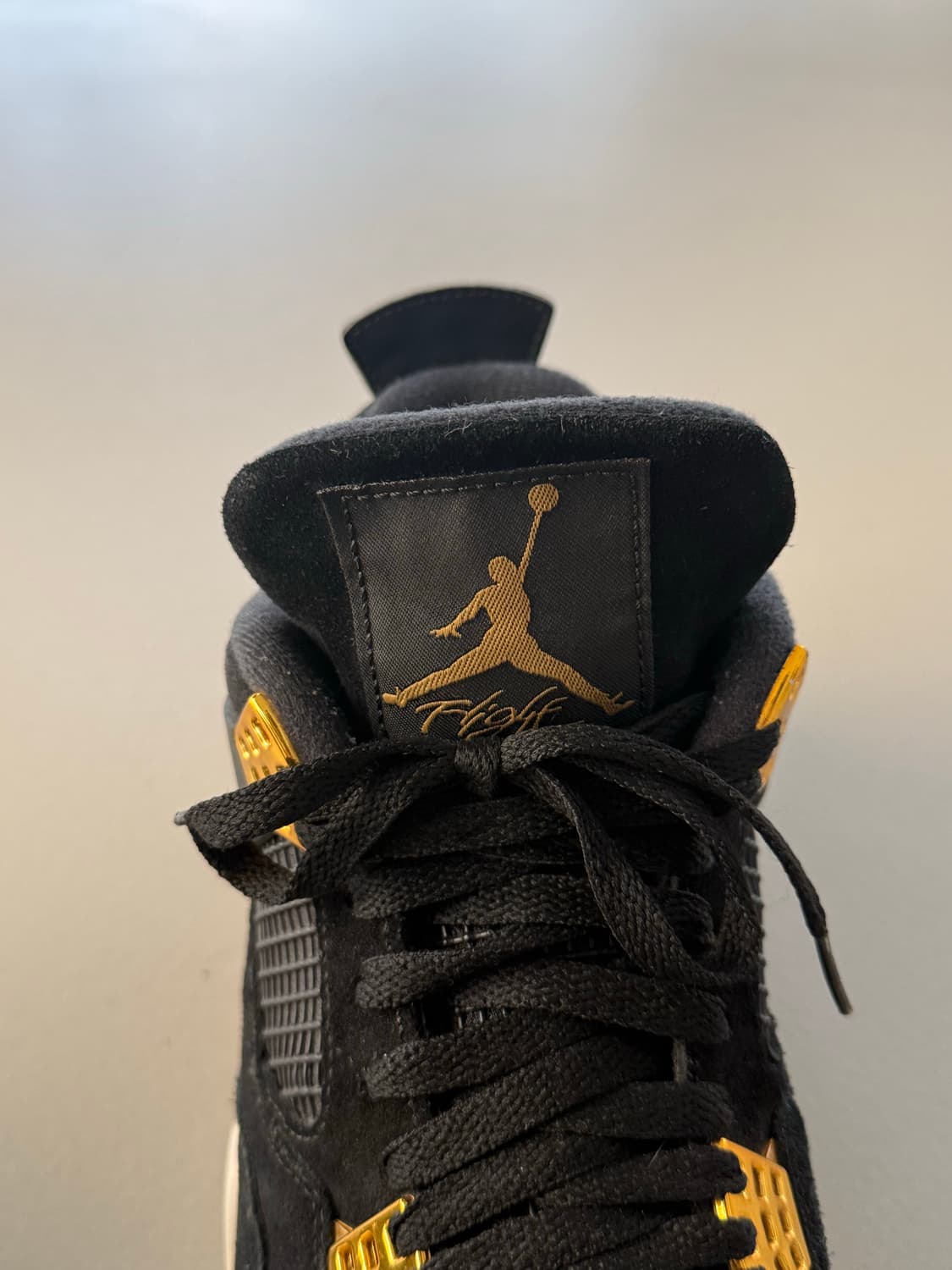 Air Jordan 4 Retro “Royalty” 상품이미지6