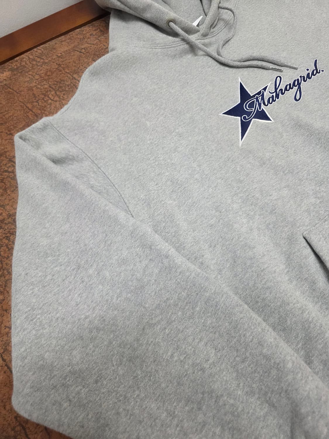 마하그리드 스타 로고 기모 후드티 그레이 L 상품이미지5