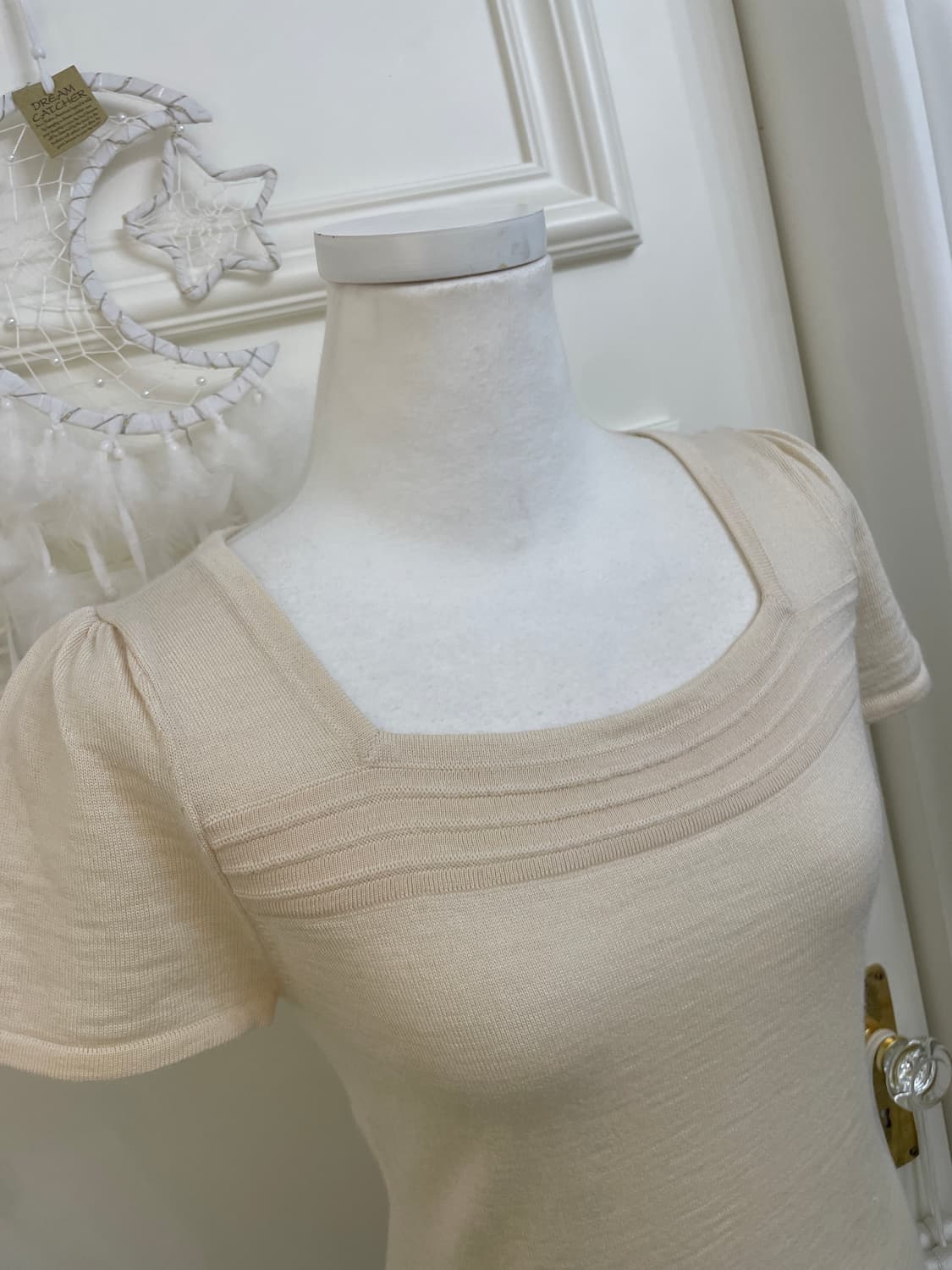 beige bust pleats puff basic knit top 상품이미지8