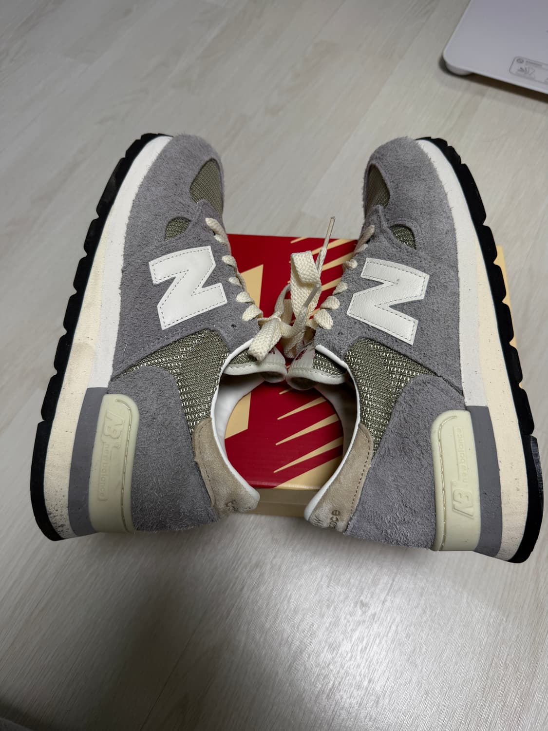 뉴발란스 m990v1 마블헤드 인센스 상품이미지4