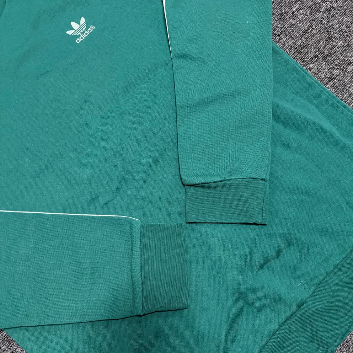 아디다스 크루 맨투맨 상품이미지2