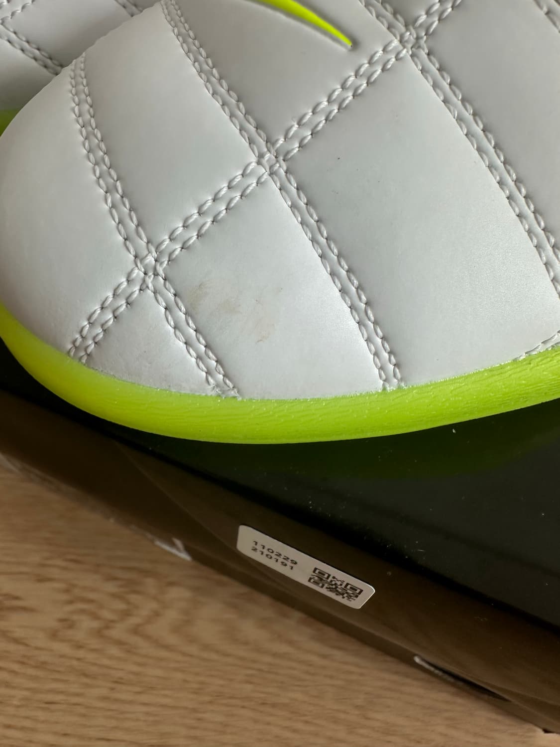 팔라스 나이키 토탈90 슈즈 상품이미지2