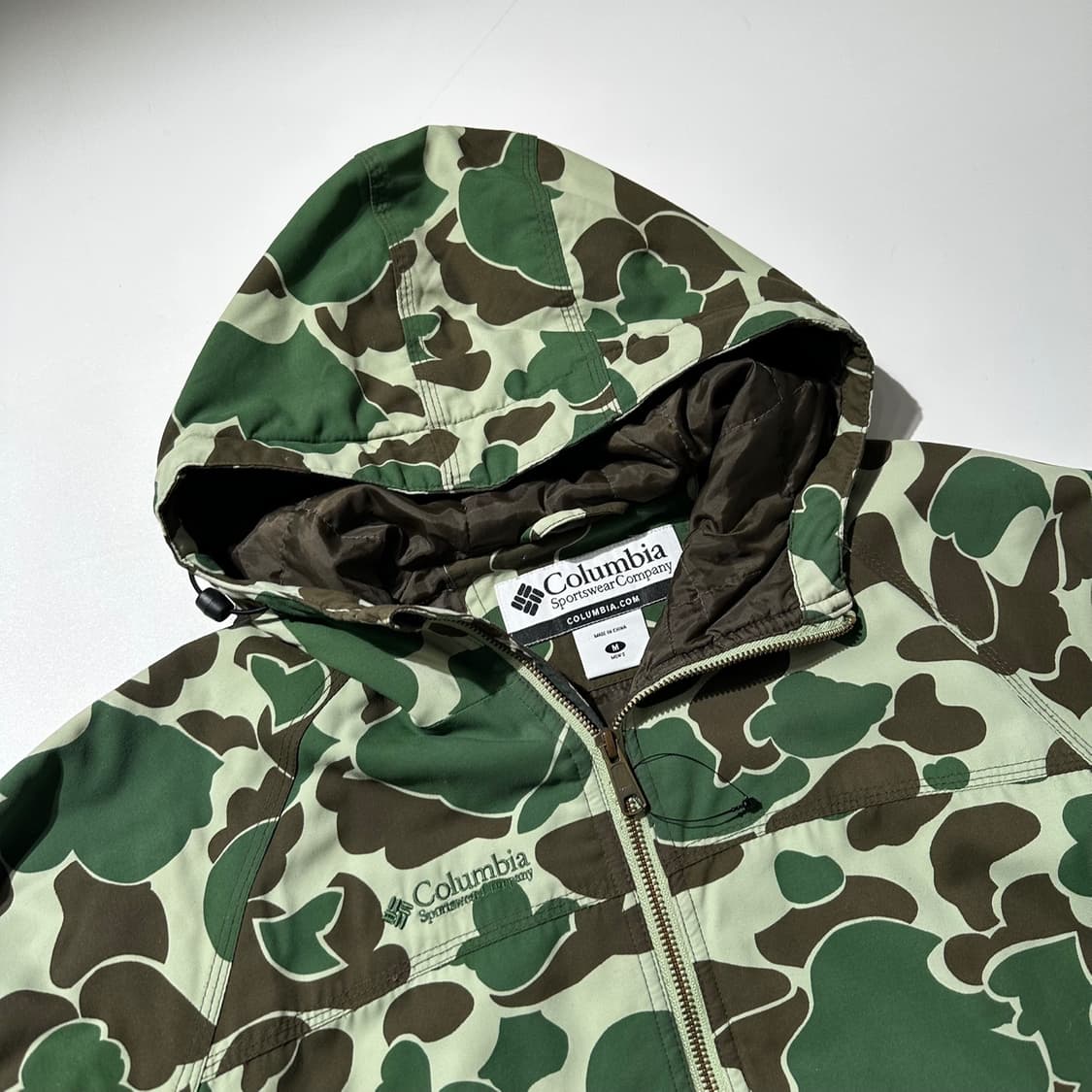 컬럼비아 카모플라쥬 후드 경량 패딩 자켓 상품이미지4