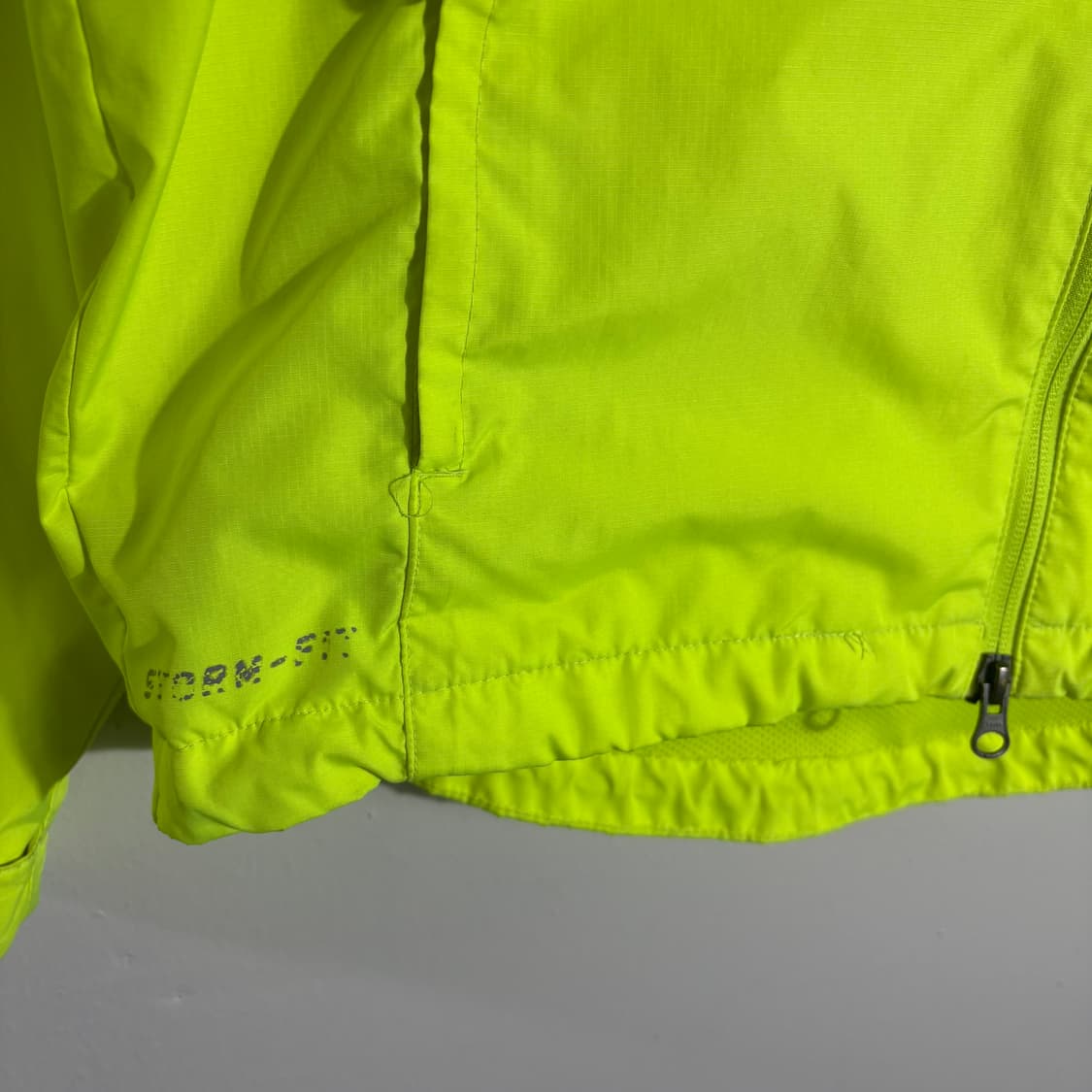 나이키 스톰핏 형광 옐로우 후드 윈드브레이커 자켓 (무료배송) 상품이미지3