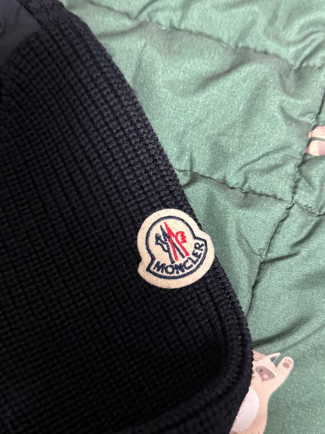 몽클레어 라이닝 니트패딩 L 민트급 판매합니다 상품이미지3