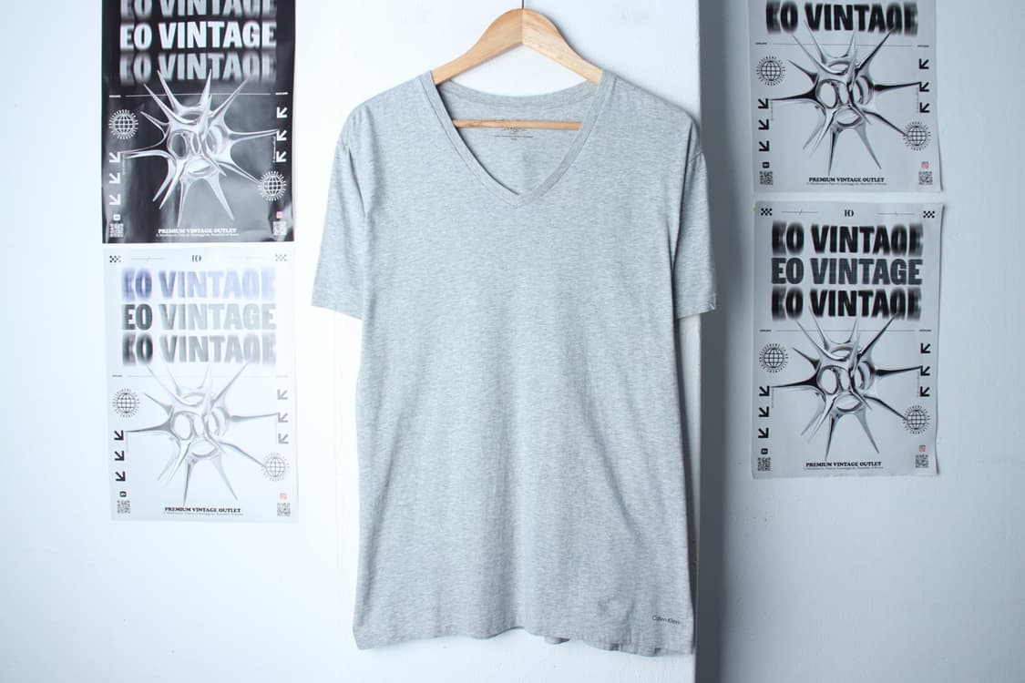 (L-XL) 캘빈클라인 반팔 티셔츠 브이넥 그레이 무지-H30114 상품이미지2