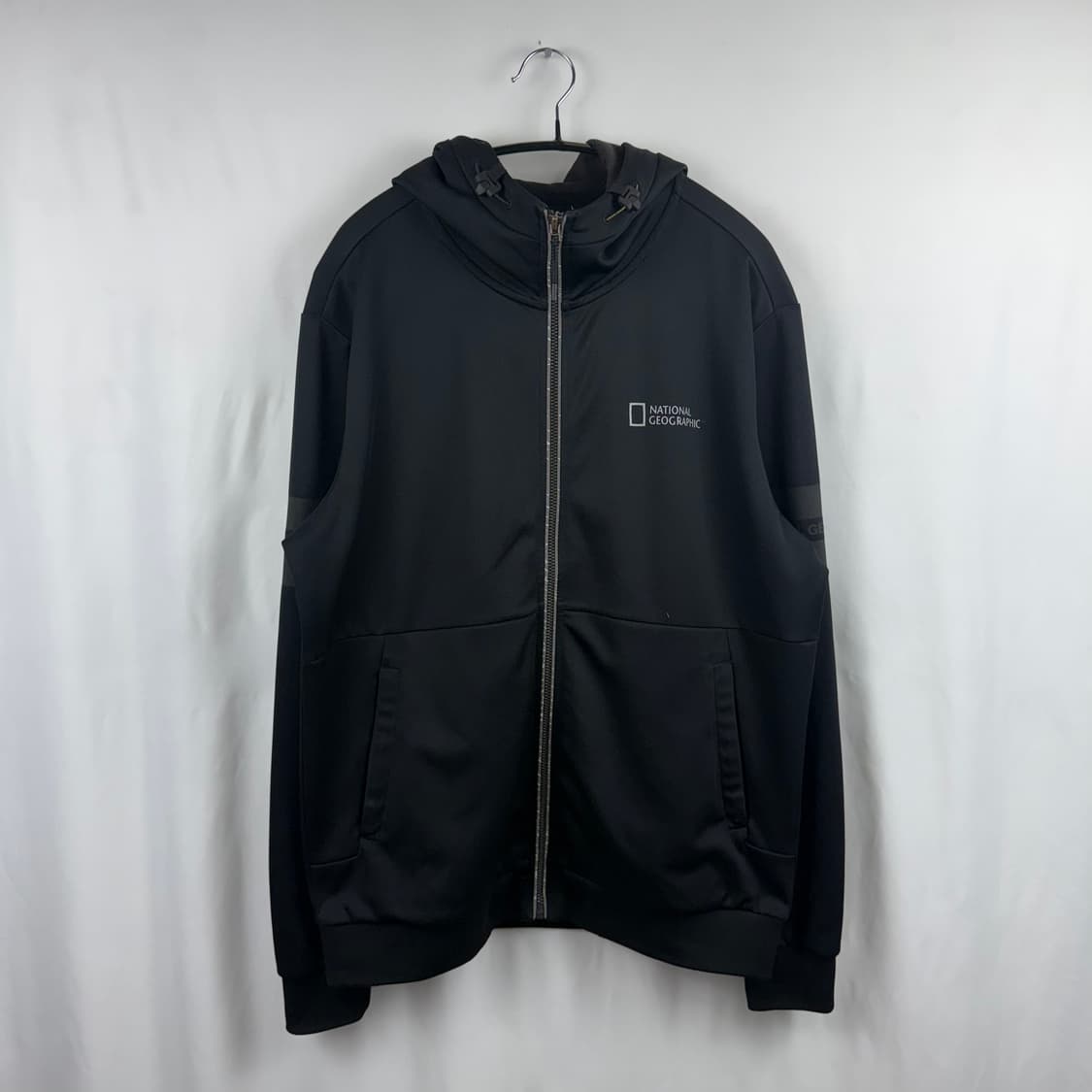 (L) 내셔널지오그래픽 오카피 저지 트레이닝 후드집업 블랙 상품이미지2