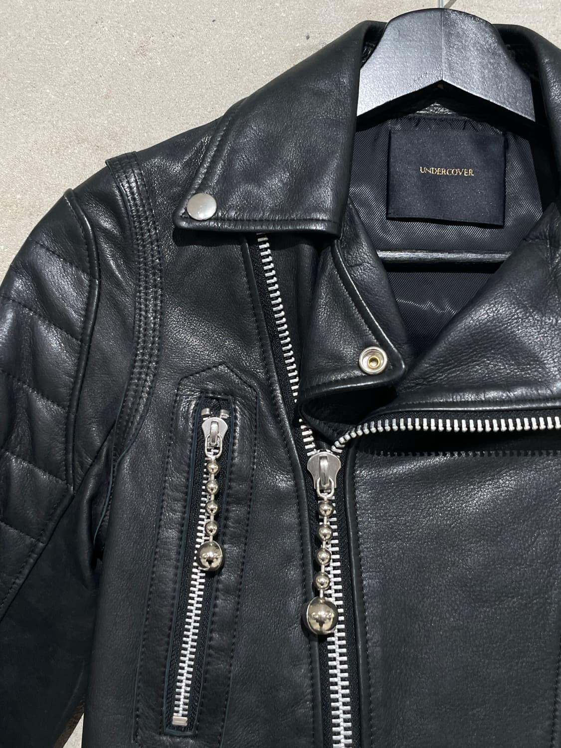 언더커버 블랙 카우하이드 레더 더블 라이더 자켓 상품이미지2