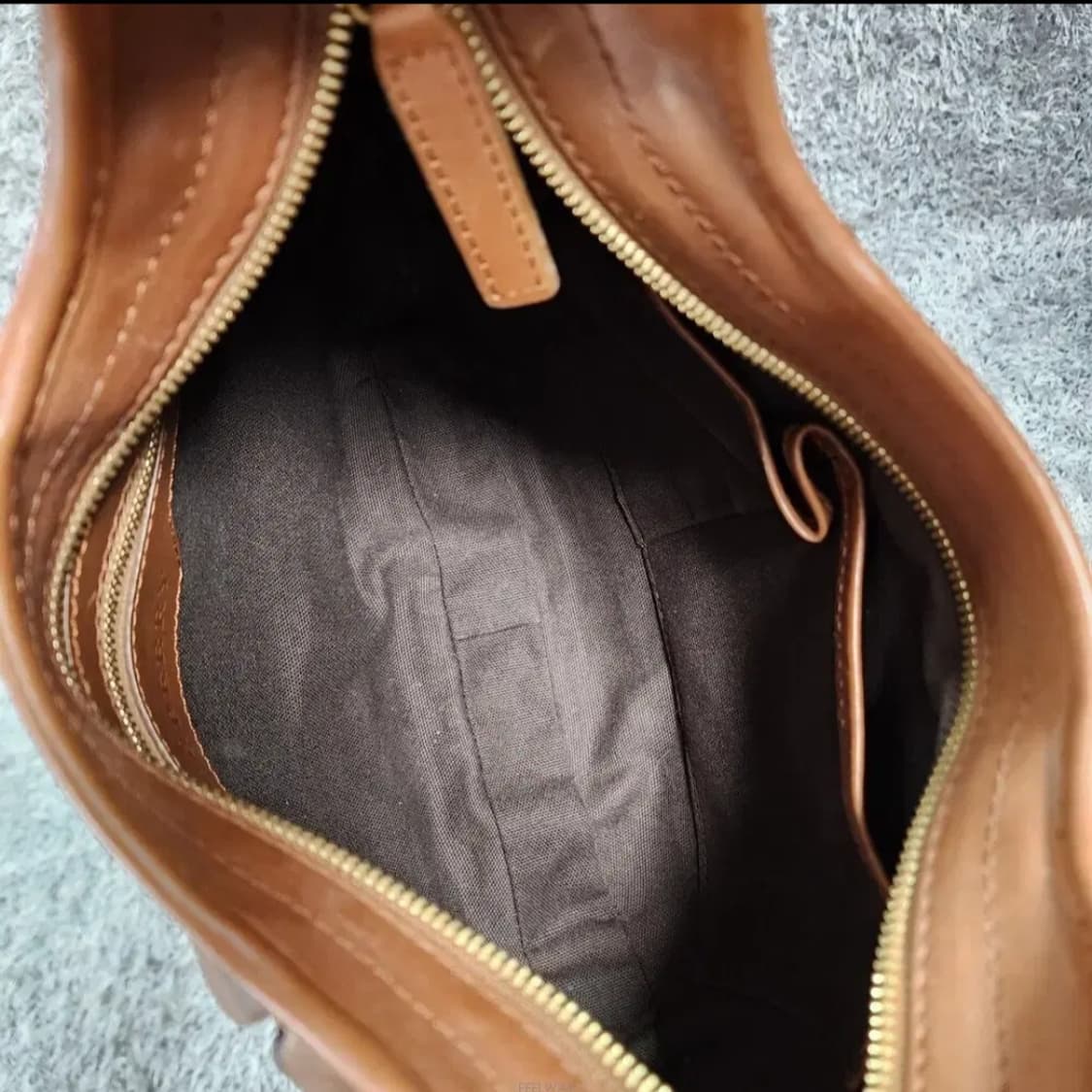 버버리 호보백 숄더백 상품이미지8