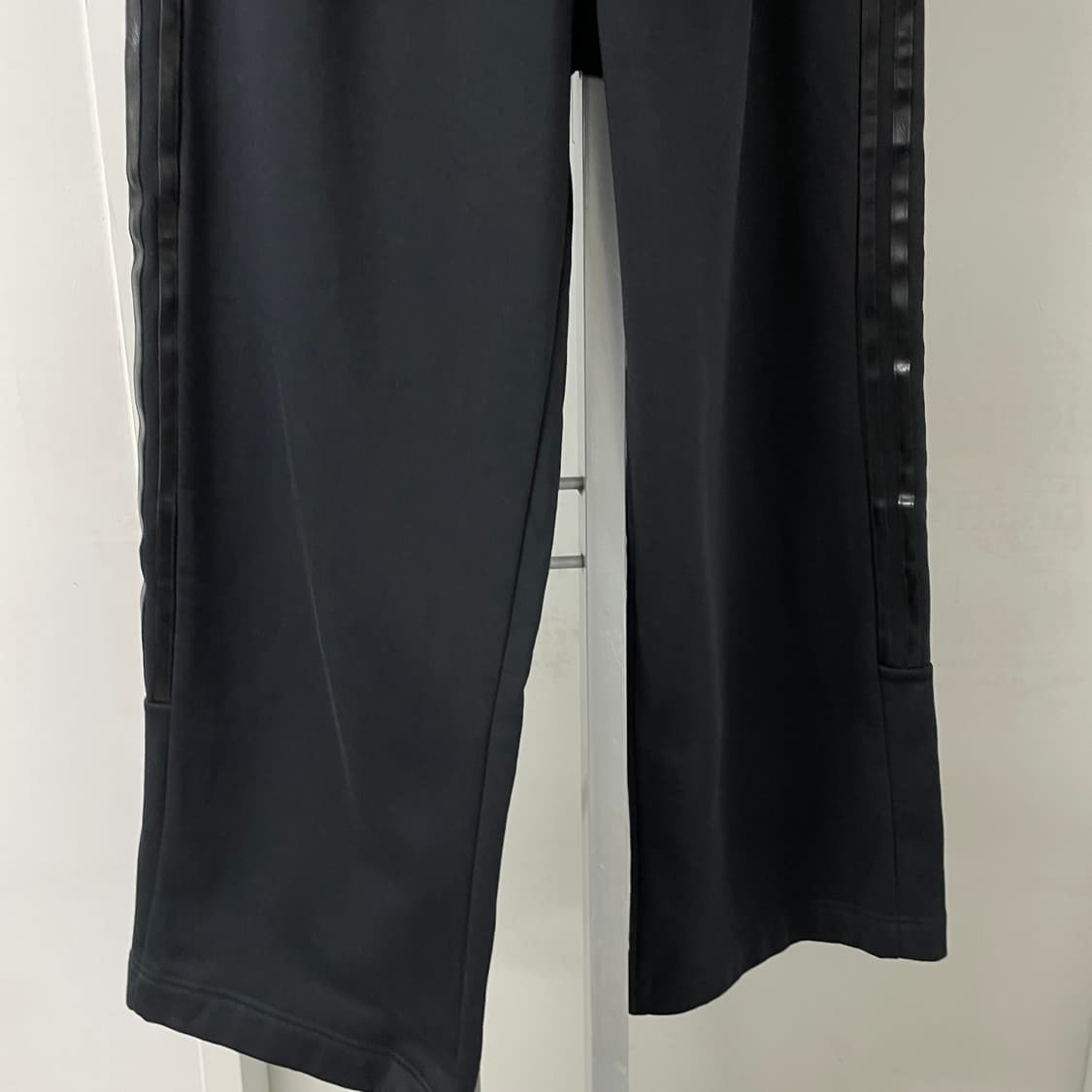 아디다스 아이비파크 트레이닝 팬츠 새상품 M 상품이미지3