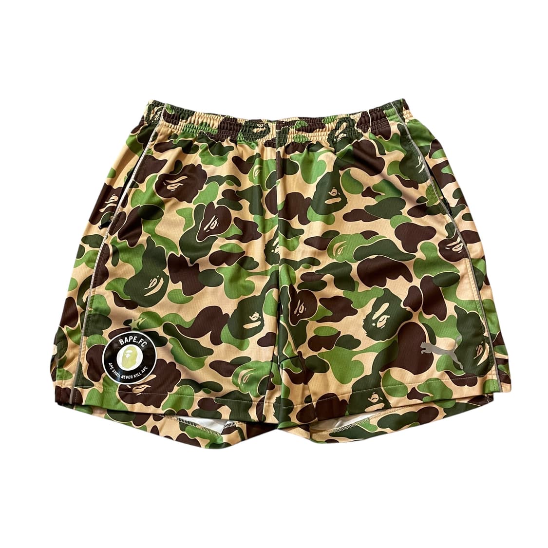 베이프 x 퓨마 트랙 숏팬츠 상품이미지1