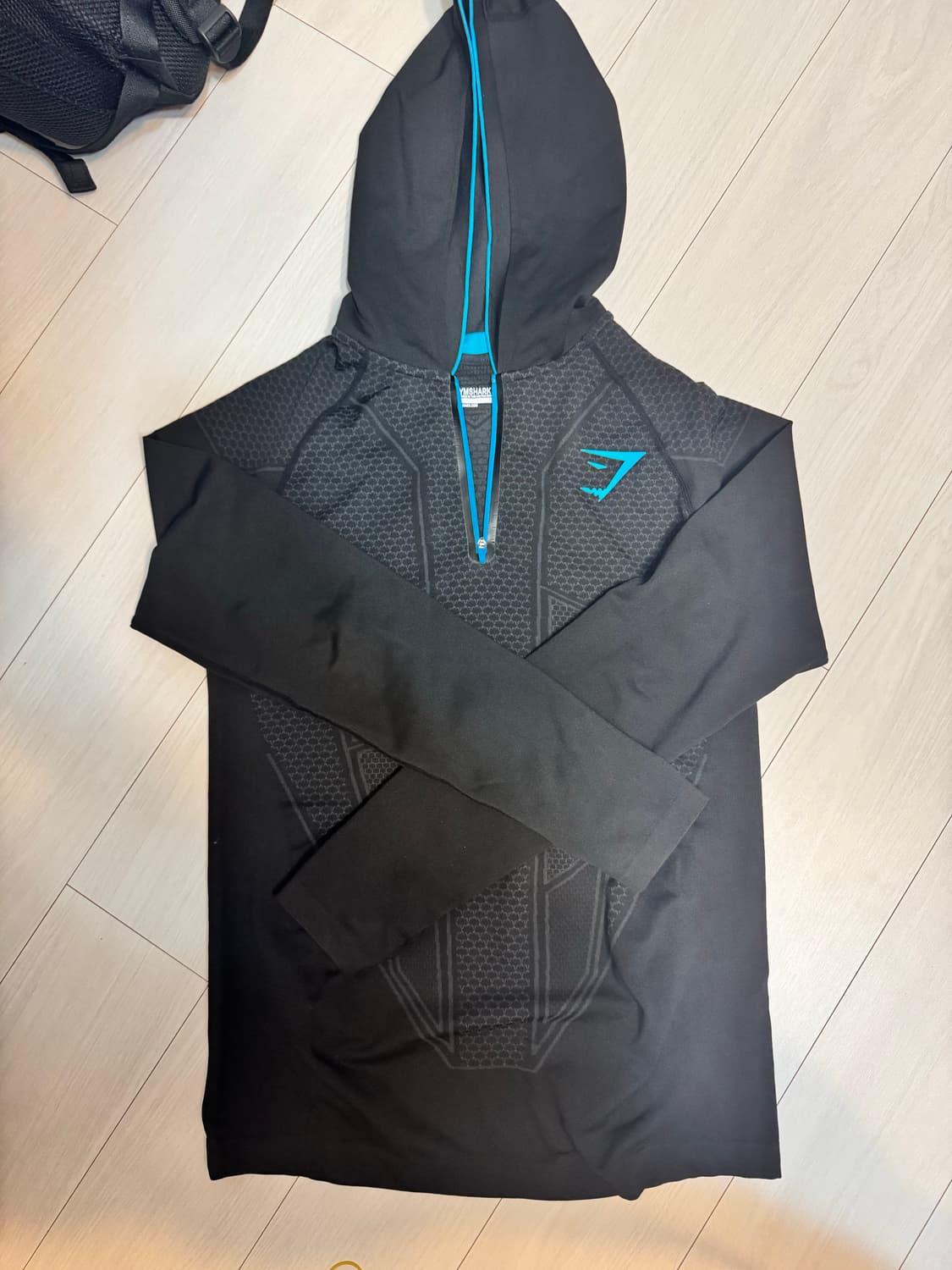 Gymshark 짐샤크 오닉스 v1 후디 L 사이즈 판매 합니다 상품이미지1