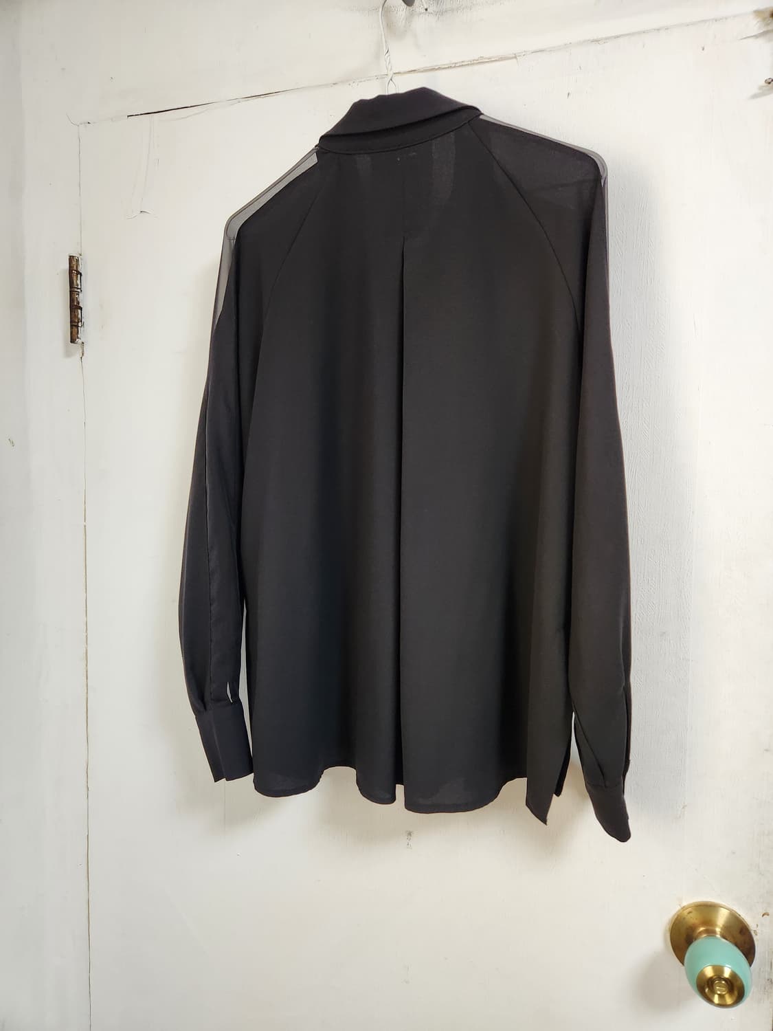 새옷)SOL 블랙 시스루 소매 배색  블라우스 F(55~66) 상품이미지3