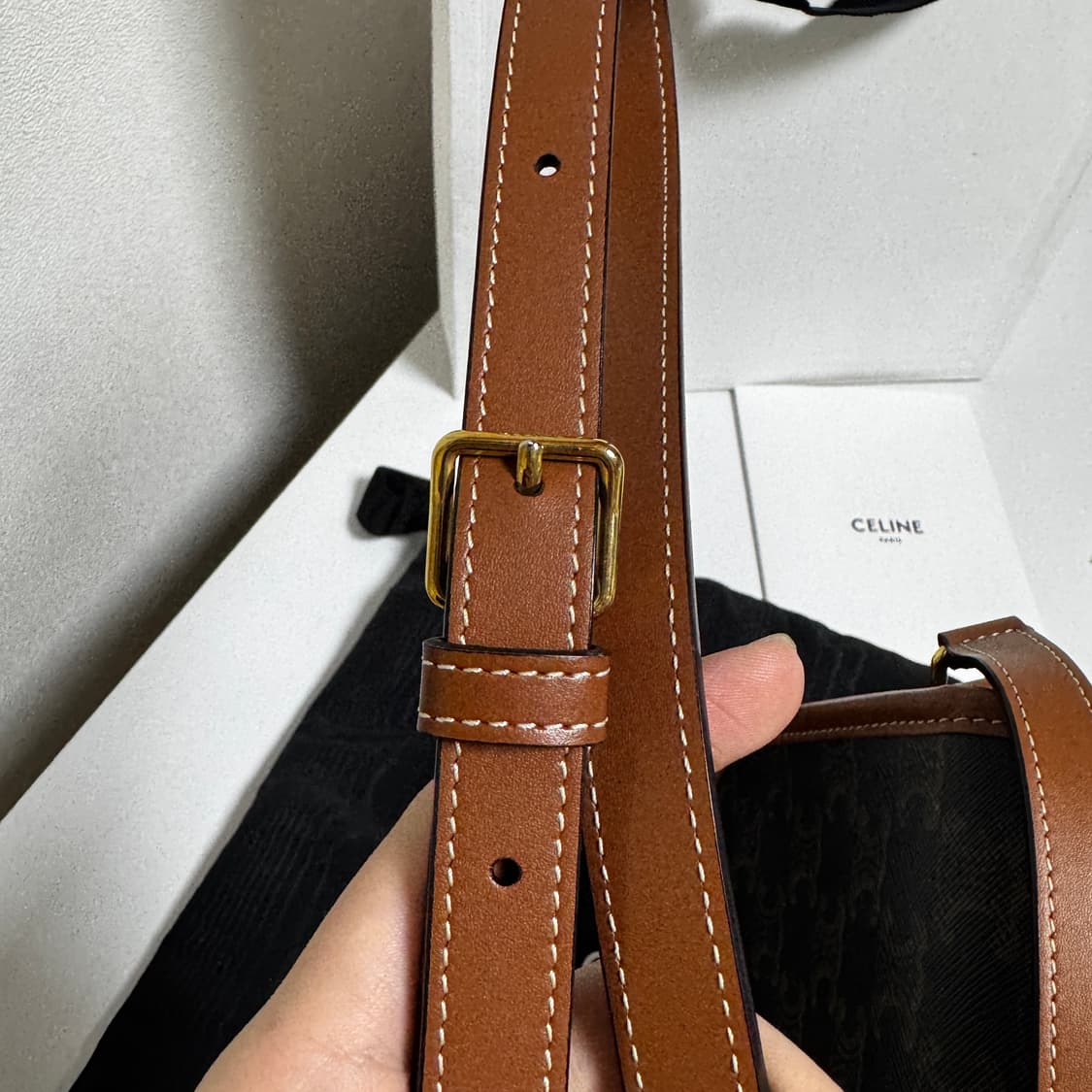 셀린느 트리오페 폴코백 미듐 상품이미지4