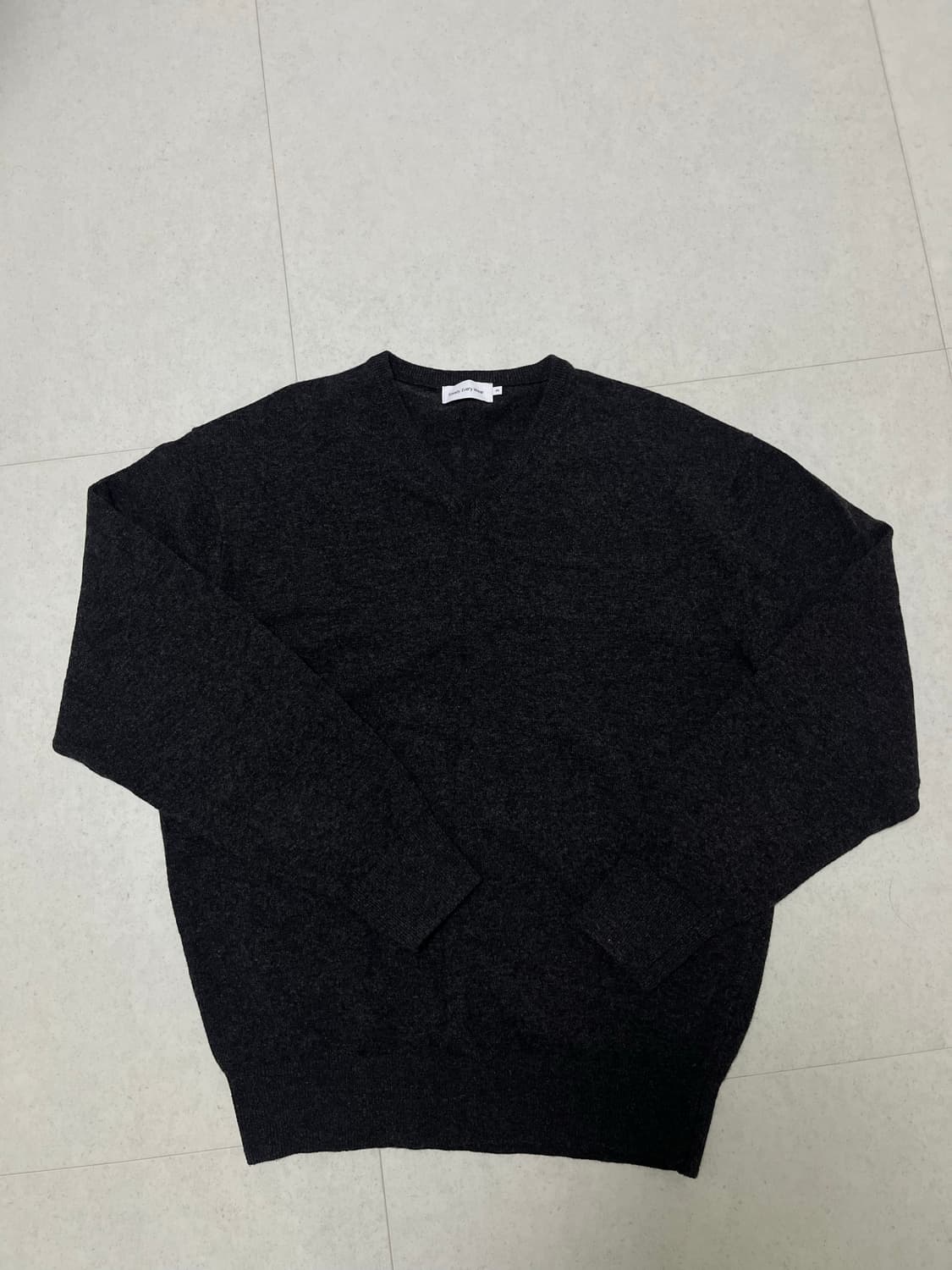 [3] 스테디에브리웨어 / 스탠다드 울 브이넥 니트 / 차콜 상품이미지2