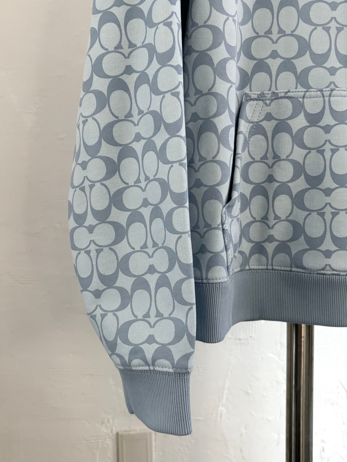 Coach 코치 시그니처 로고 블루 후드티  상품이미지6