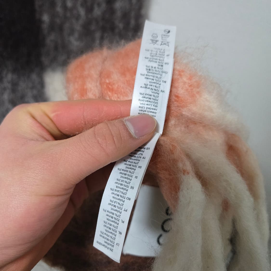 코스 브러쉬드 모헤어 머플러 / 여성 목도리 / 여성 머플러 상품이미지5