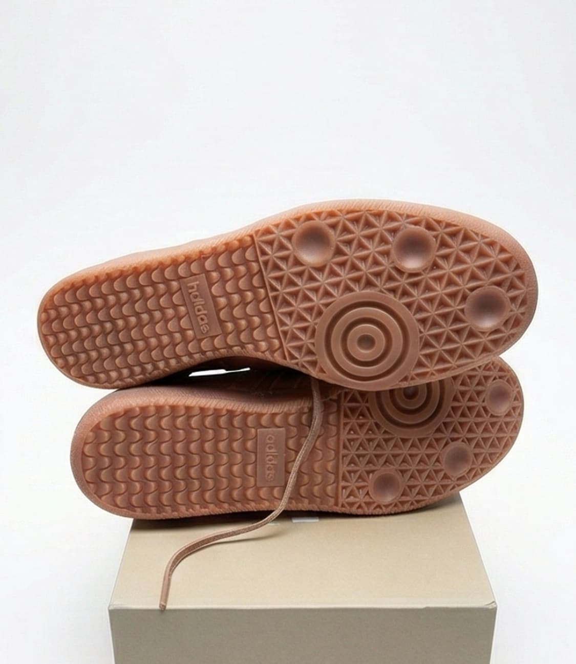 새상품 아디다스 퍼렐 윌리엄스 휴먼레이스 삼바 테라코타 사이즈 275 상품이미지3