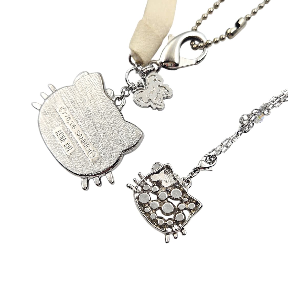 06s 안나수이 x 헬로키티 키링&목걸이 세트 상품이미지9