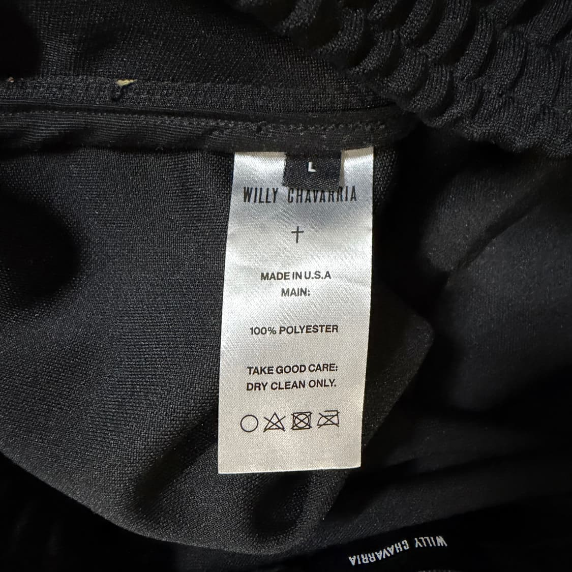 [L] 윌리차바리아 로고 엠보싱 나일론 트랙 팬츠 블랙 상품이미지3