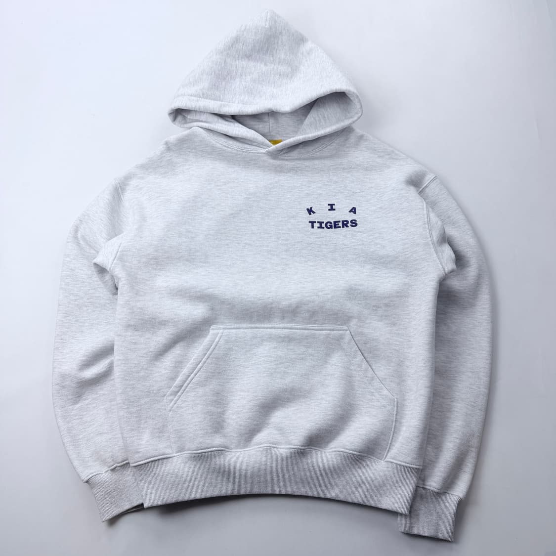 아이앱스튜디오X기아타이거즈 후드티셔츠 상품이미지1