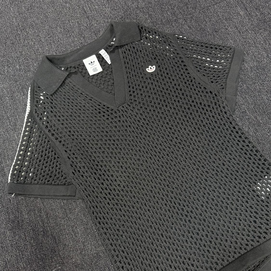 아디다스 x 클랏 크로셰 폴로 카본 니트 탑 상품이미지2