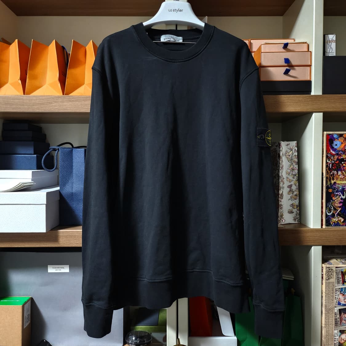 [새상품급]24SS 스톤아일랜드 맨투맨 XXL 블랙 상품이미지1