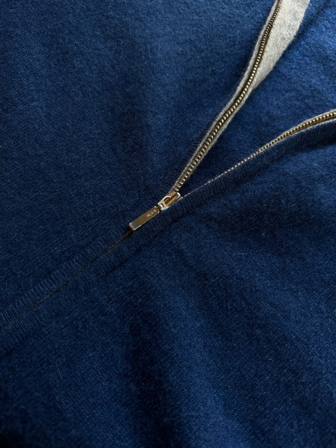 레드문 캐시미어 짚업 니트 100 상품이미지9