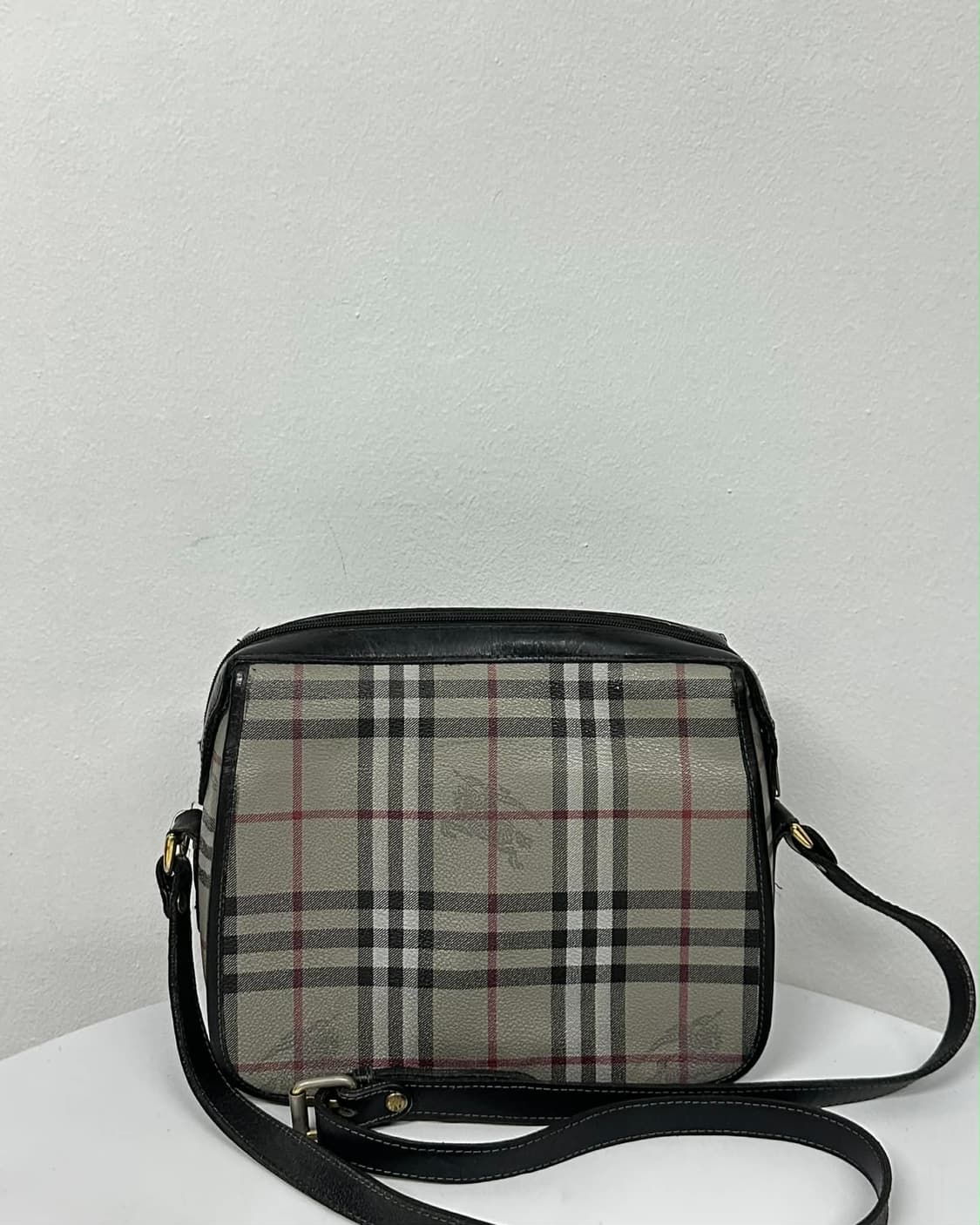 버버리 빈티지 그레이 노바체크 플랩 크로스백 상품이미지2