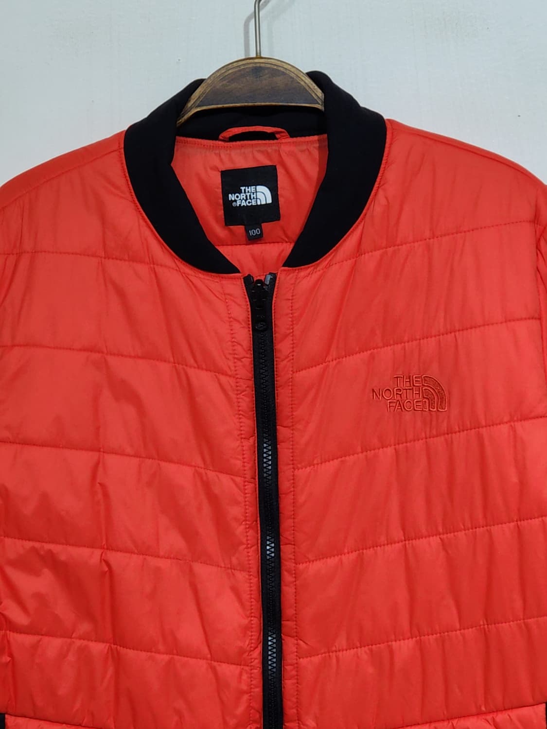(100) 노스페이스 경량패딩 점퍼 배색 아웃도어 자켓  상품이미지2