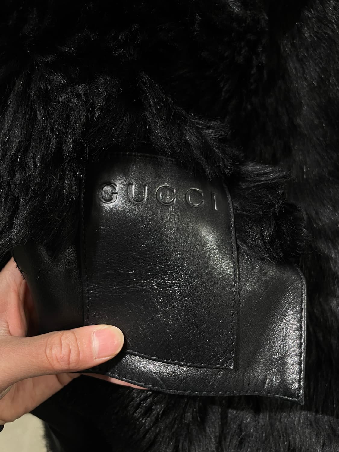 구찌 블랙 클래식 시어링 퍼 레더 무스탕 상품이미지7