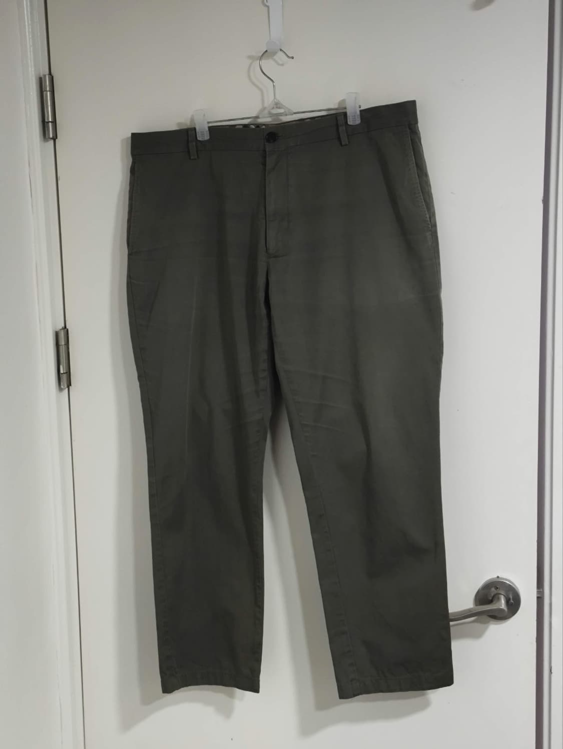 37 버버리 면바지 카키 상품이미지3