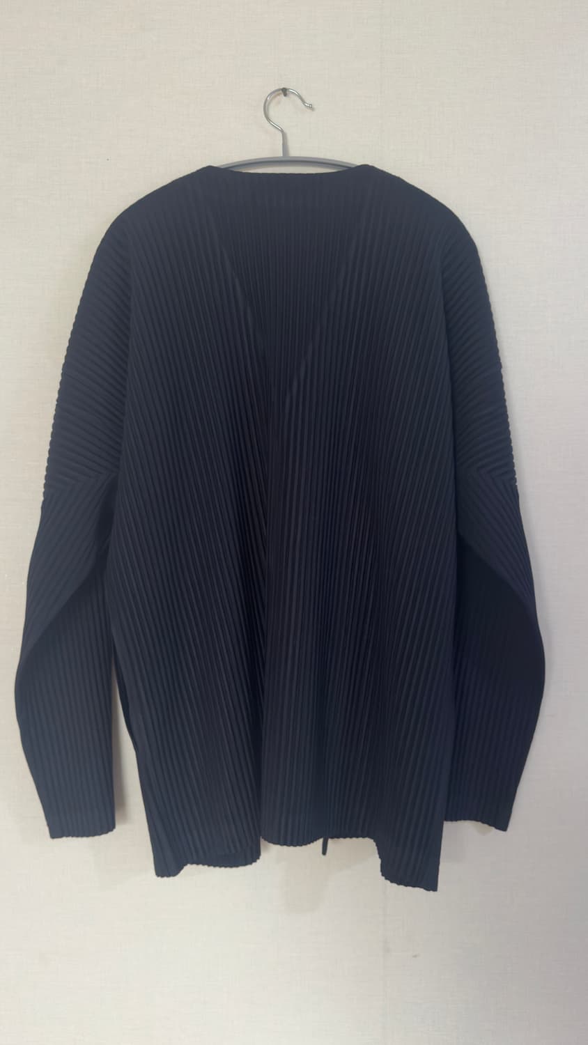 [4] 이세이미야케 옴므플리세 플리츠 가디건 네이비 상품이미지2