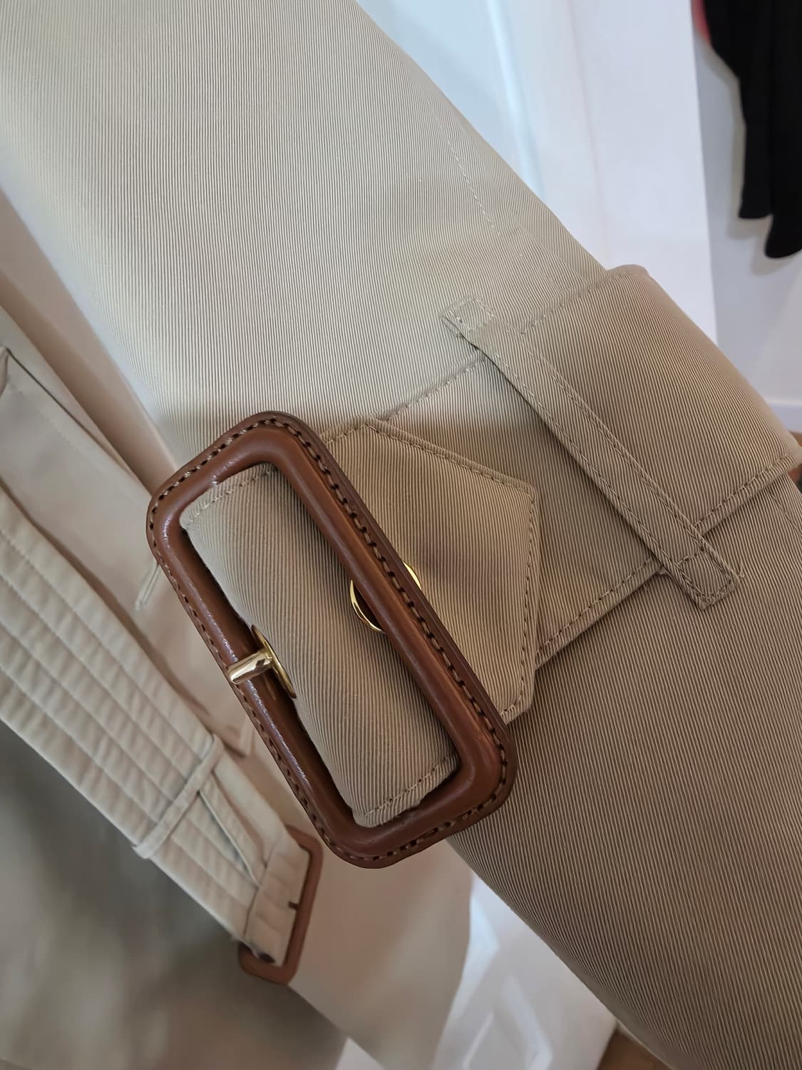 버버리 이즐링턴 허니 컬러  트렌치코트 새상품 42eu사이즈  판매해요 상품이미지8