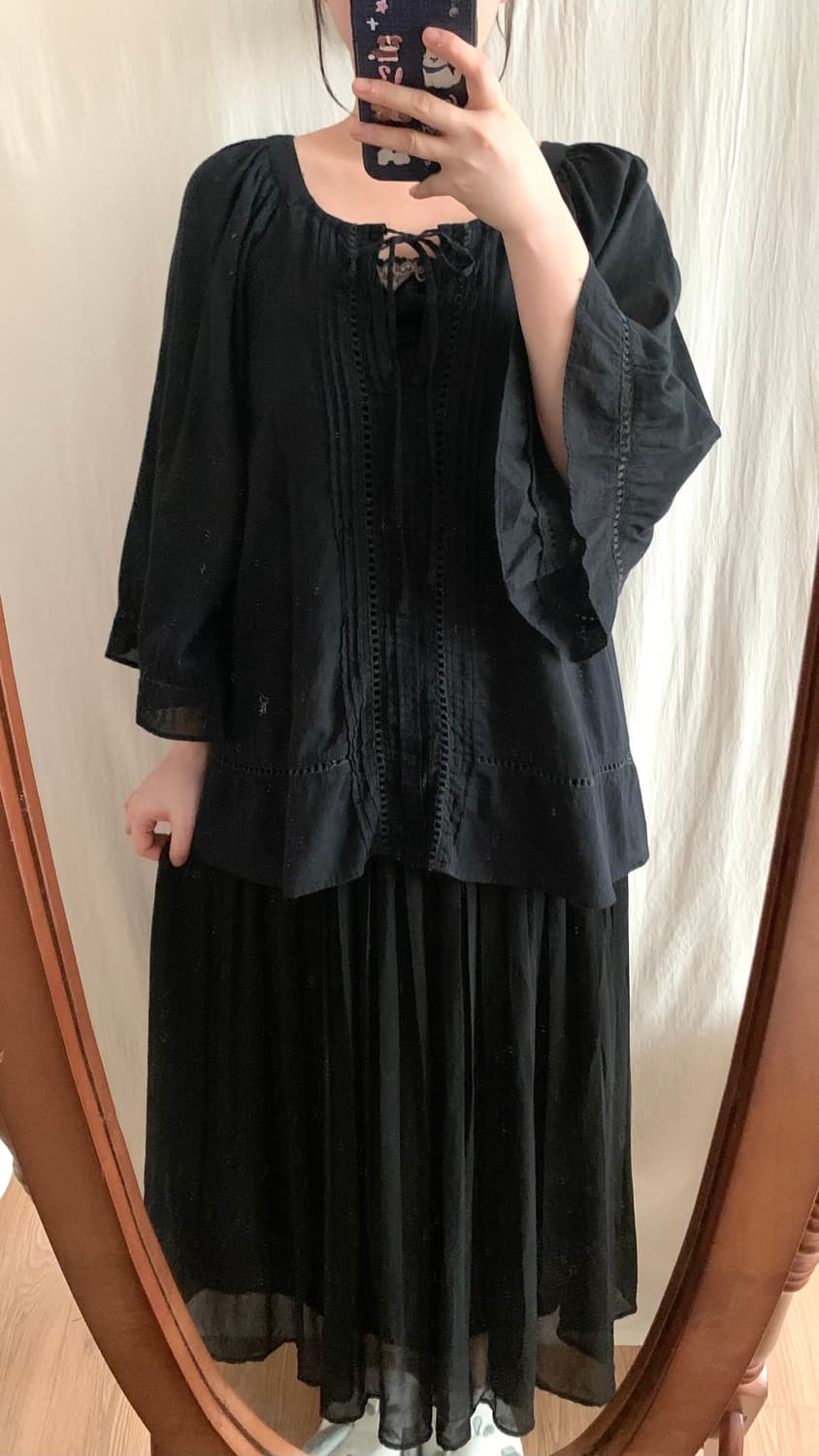 아사면 블랙 모리 케이프핏 블라우스 상품이미지4